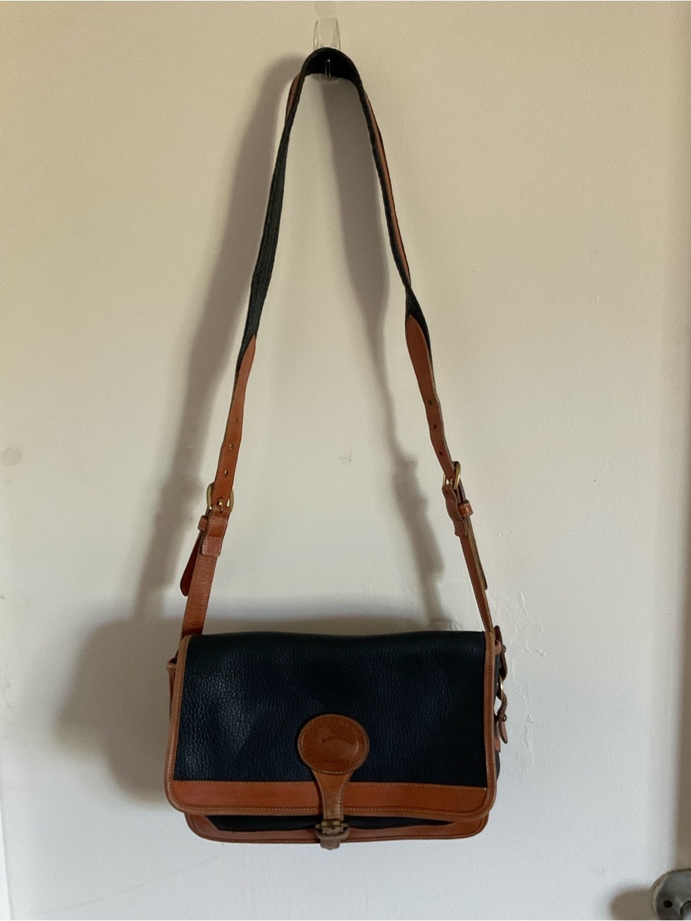 Vintage Dooney & Bourke Black and Brown Leather Crossbody Messenger